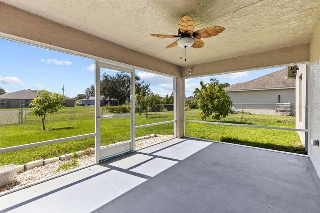 512 SW MCCOMB AVENUE, Port St Lucie, FL 34953