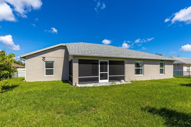 512 SW MCCOMB AVENUE, Port St Lucie, FL 34953