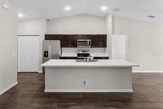 512 SW MCCOMB AVENUE, Port St Lucie, FL 34953