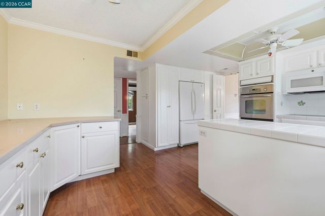 4001 Terra Granada Dr 1A, Walnut Creek, CA 94595