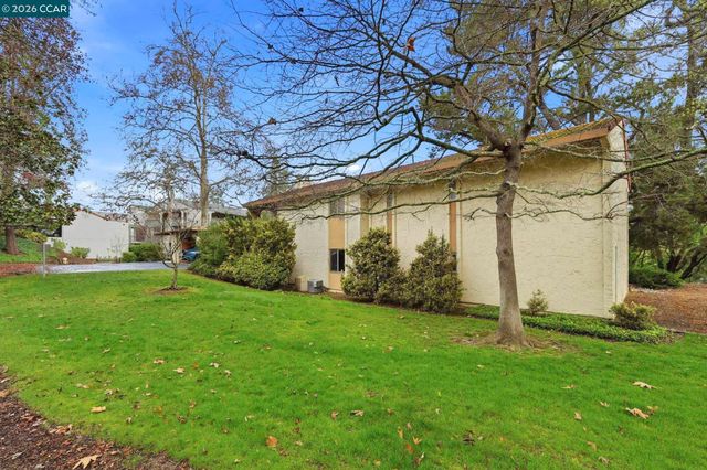 4001 Terra Granada Dr 1A, Walnut Creek, CA 94595