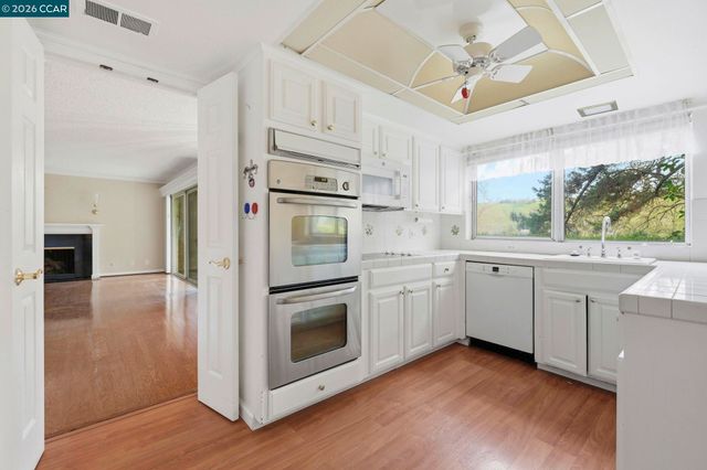 4001 Terra Granada Dr 1A, Walnut Creek, CA 94595