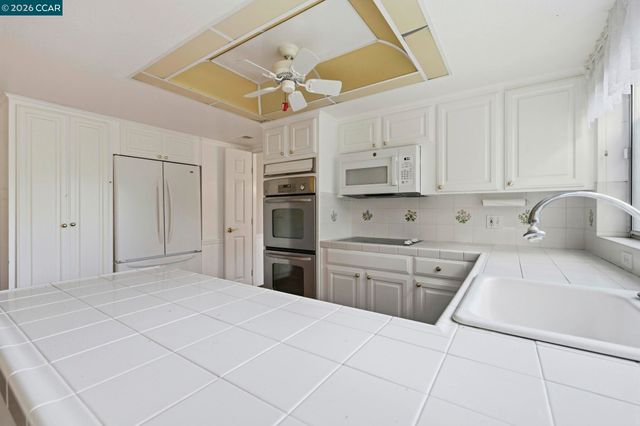 4001 Terra Granada Dr 1A, Walnut Creek, CA 94595