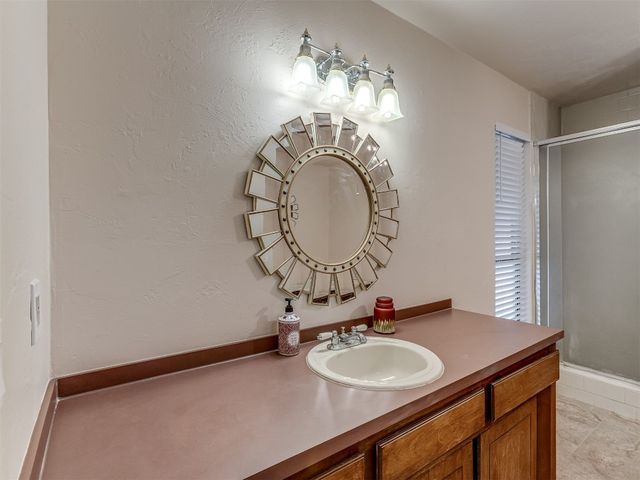 17112 Valley Crest, Edmond, OK 73012