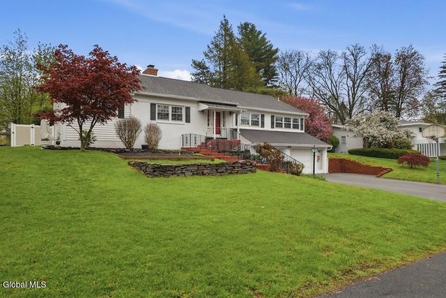7 Harding Street, Albany, NY 12208