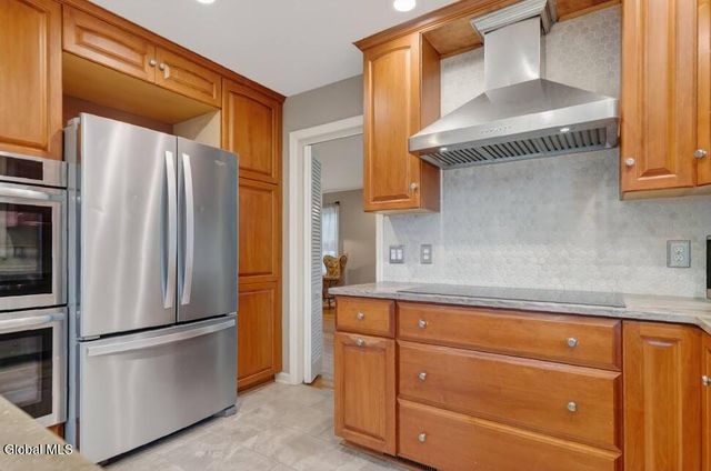 7 Harding Street, Albany, NY 12208