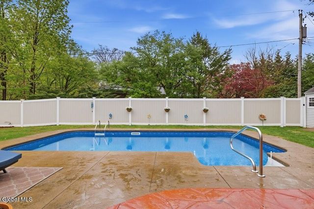 7 Harding Street, Albany, NY 12208