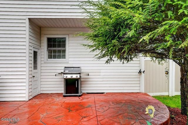 7 Harding Street, Albany, NY 12208