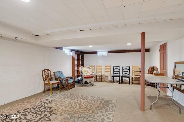 7 Harding Street, Albany, NY 12208