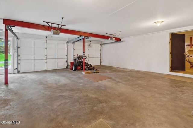 7 Harding Street, Albany, NY 12208