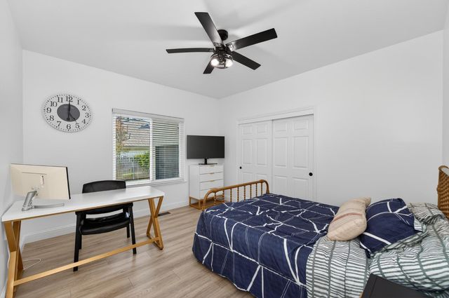 2853 Carolina Avenue, Clovis, CA 93611