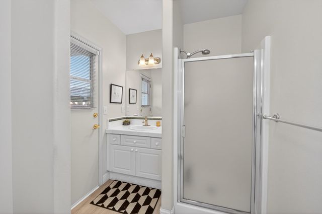 2853 Carolina Avenue, Clovis, CA 93611