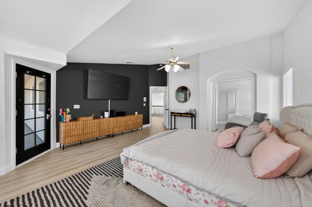 2853 Carolina Avenue, Clovis, CA 93611