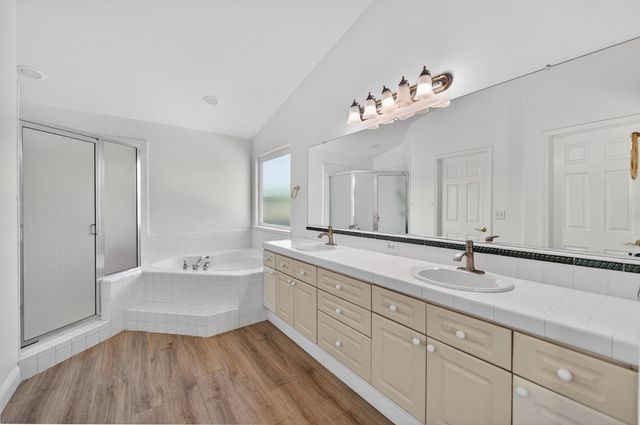 2853 Carolina Avenue, Clovis, CA 93611