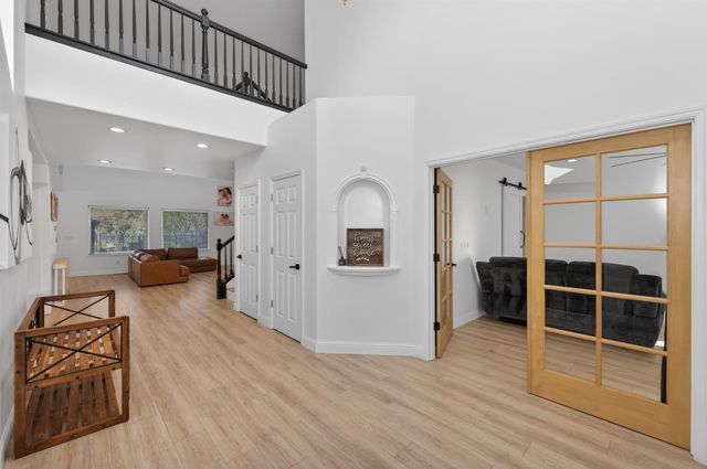 2853 Carolina Avenue, Clovis, CA 93611