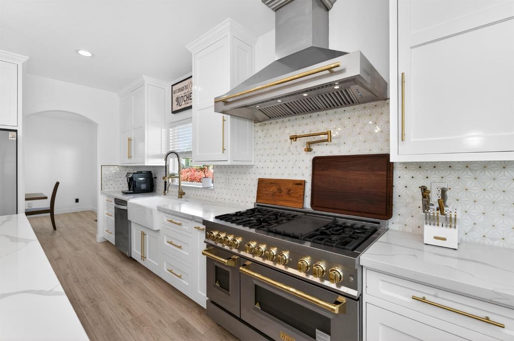 Image 17 of property listing at 2853 Carolina Avenue, Clovis, CA 93611