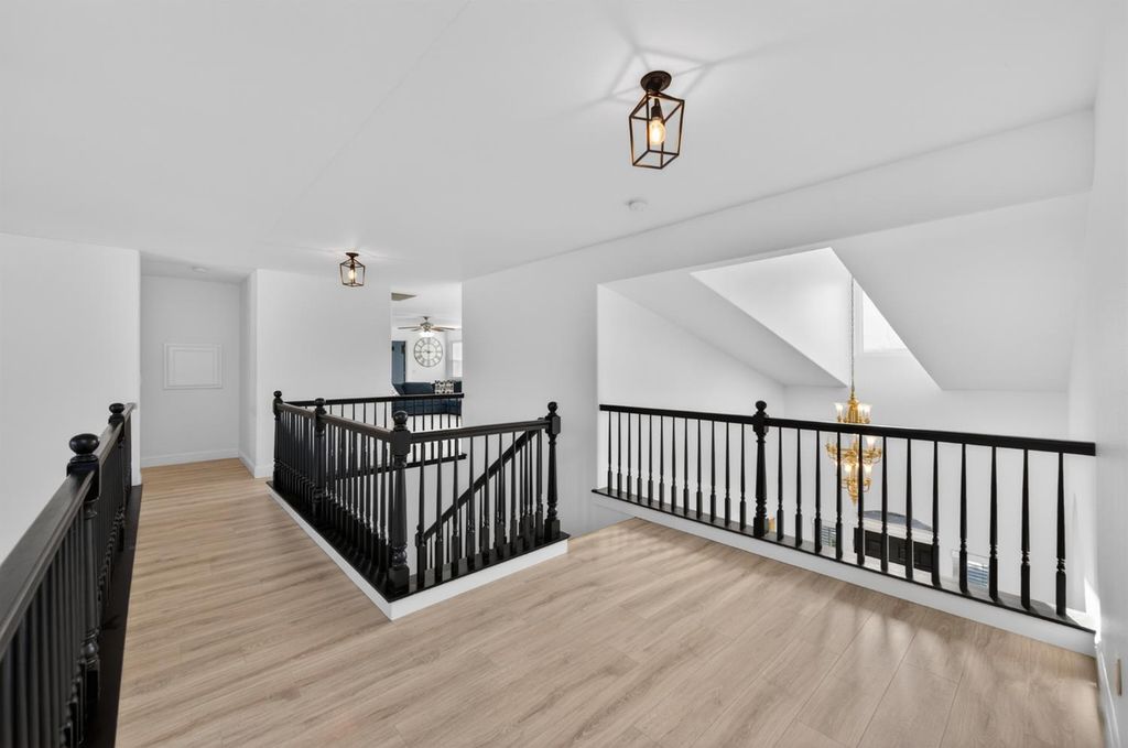 Image 32 of property listing at 2853 Carolina Avenue, Clovis, CA 93611