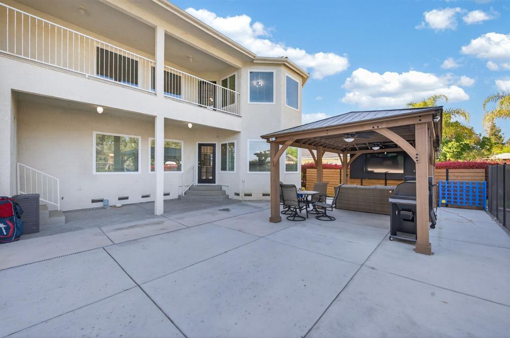 Image 50 of property listing at 2853 Carolina Avenue, Clovis, CA 93611