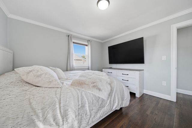 107 New York St, Lowell, MA 01854