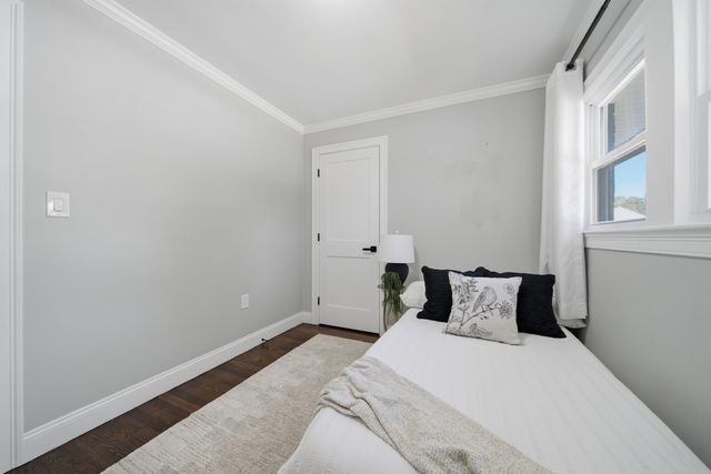 107 New York St, Lowell, MA 01854