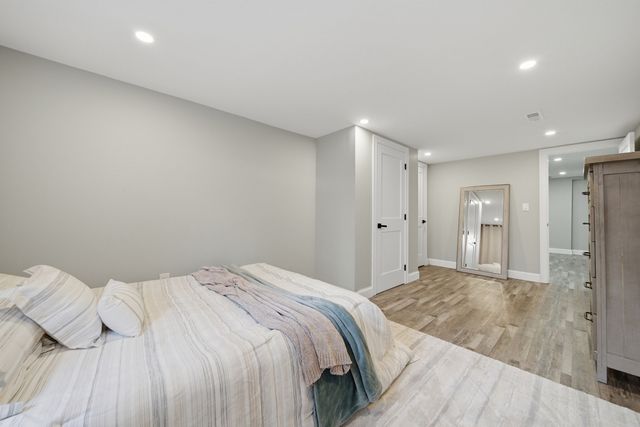107 New York St, Lowell, MA 01854