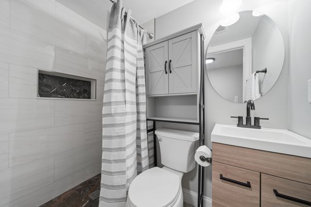 107 New York St, Lowell, MA 01854