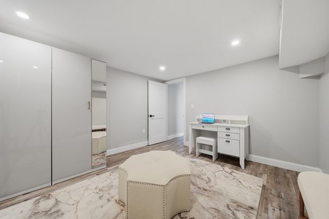 107 New York St, Lowell, MA 01854