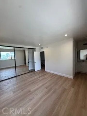 15137 Magnolia Boulevard C, Los Angeles, CA 91403