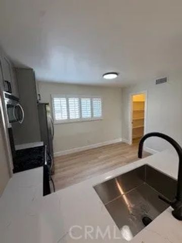 15137 Magnolia Boulevard C, Los Angeles, CA 91403
