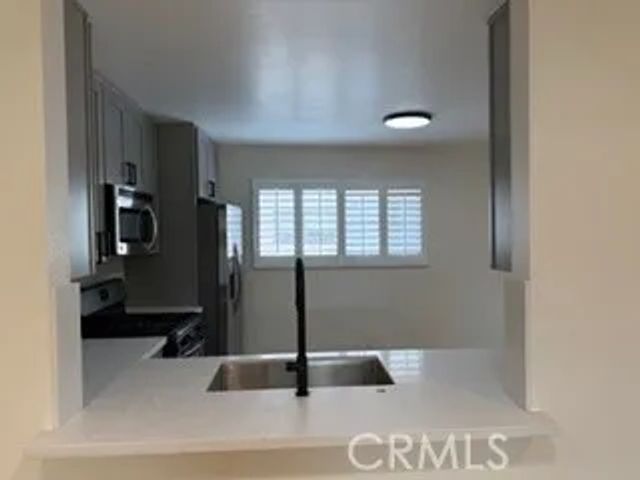 15137 Magnolia Boulevard C, Los Angeles, CA 91403