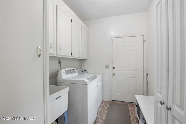 106 Mahaffey Cove, Raymond, MS 39154