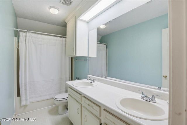 106 Mahaffey Cove, Raymond, MS 39154