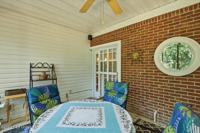 106 Mahaffey Cove, Raymond, MS 39154