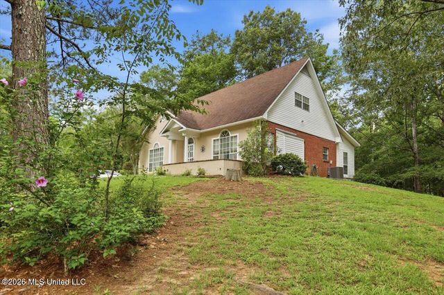 106 Mahaffey Cove, Raymond, MS 39154