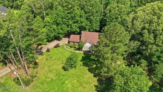 106 Mahaffey Cove, Raymond, MS 39154