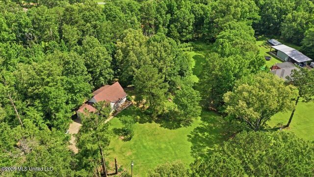 106 Mahaffey Cove, Raymond, MS 39154