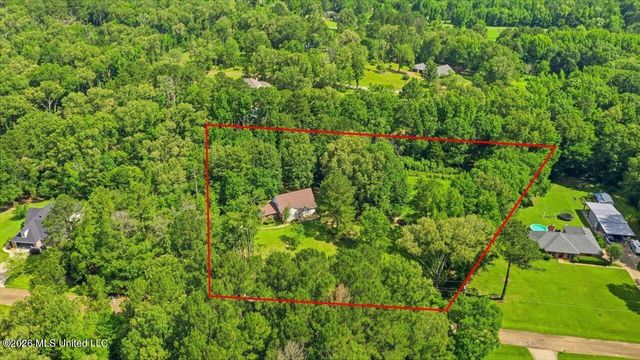 106 Mahaffey Cove, Raymond, MS 39154