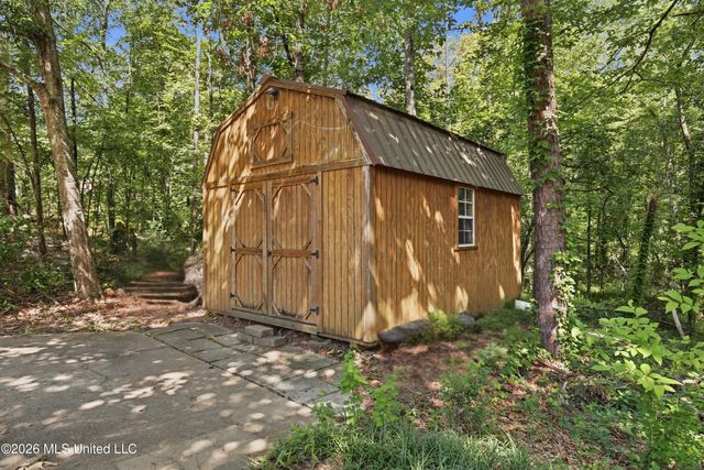 106 Mahaffey Cove, Raymond, MS 39154