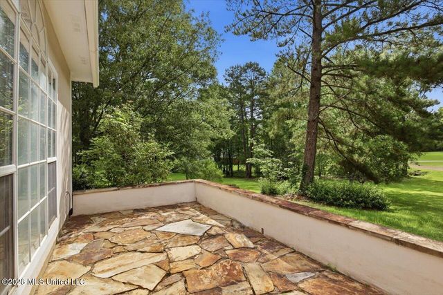 106 Mahaffey Cove, Raymond, MS 39154