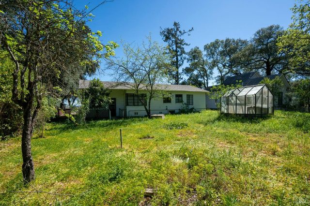 1446 Sulphur Springs Ave, St. Helena, CA 94574