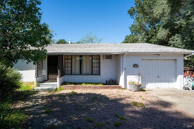 1446 Sulphur Springs Ave, St. Helena, CA 94574