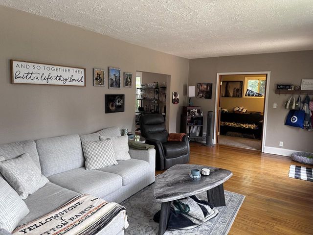 5804 34th AVENUE, Kenosha, WI 53144