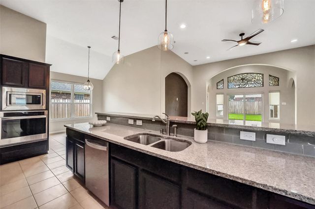 13826 Birney Point Lane, Houston, TX 77044