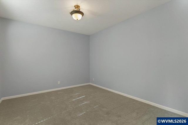 5450 Woodmill Dr SE, Salem, OR 97306