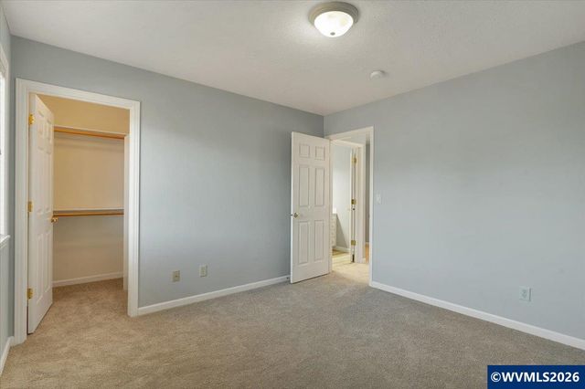 5450 Woodmill Dr SE, Salem, OR 97306
