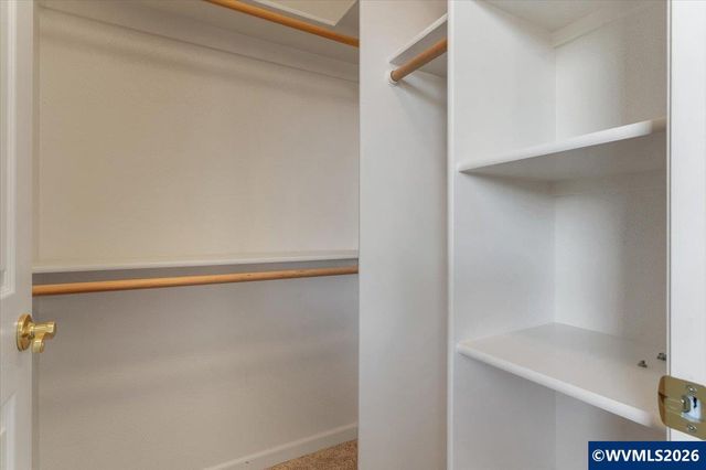 5450 Woodmill Dr SE, Salem, OR 97306