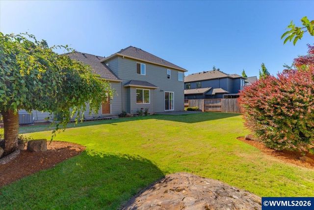 5450 Woodmill Dr SE, Salem, OR 97306