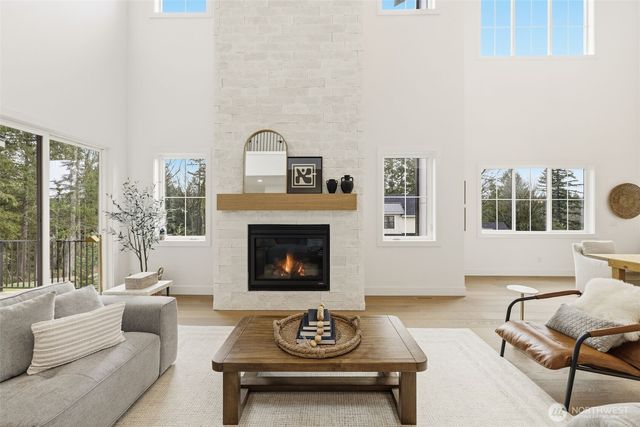 26030 NE 29th Place, Redmond, WA 98053
