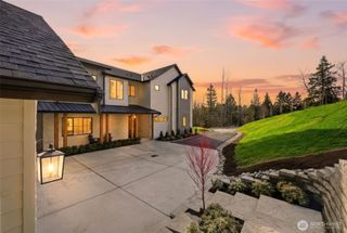 26030 NE 29th Place, Redmond, WA 98053