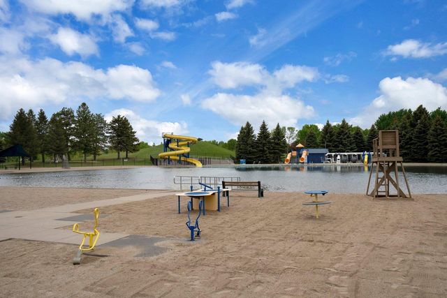1943 Sparrow Drive, Shakopee, MN 55379